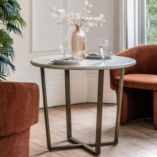 Moderna Round Dining Table