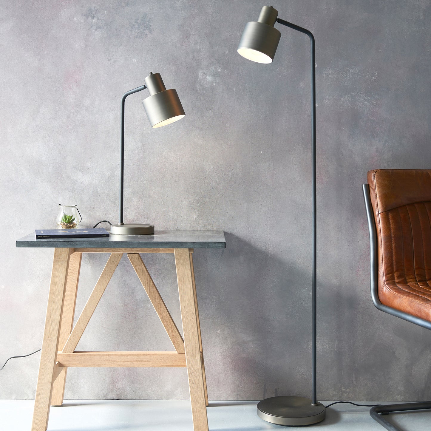 Mayfield Floor Lamp - Silver / Black